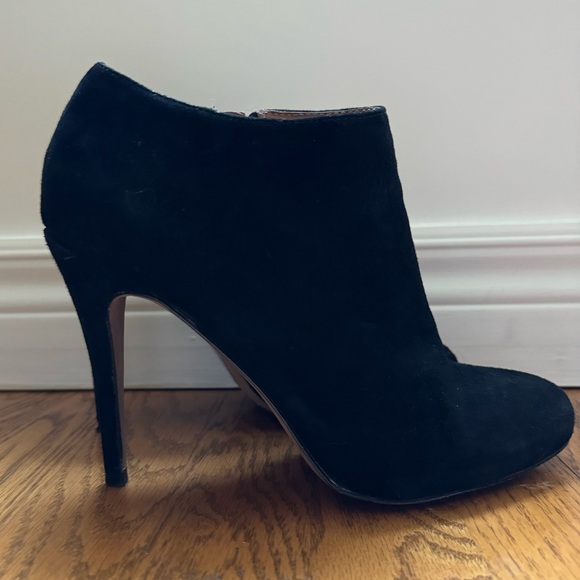 Aldo Booties with 4” Heel - Picture 9 of 9